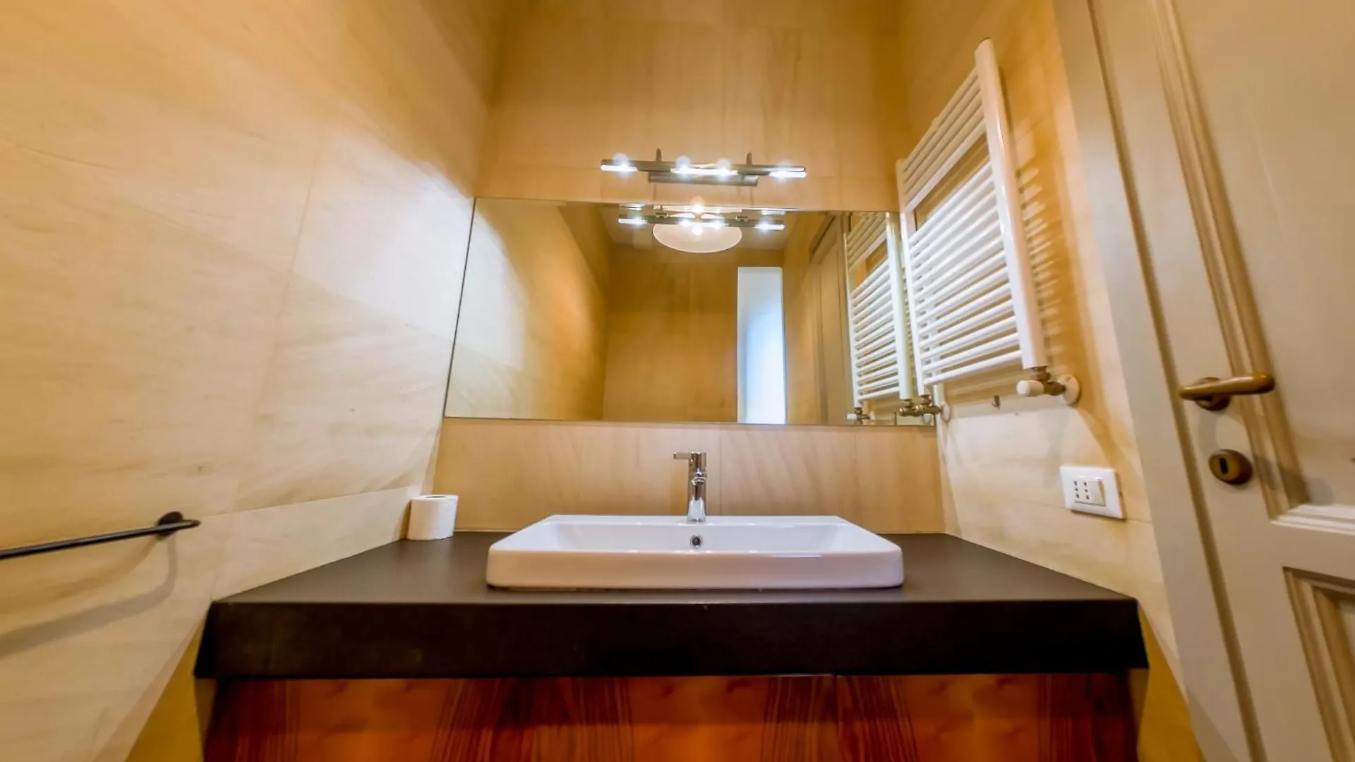 Pop Apartment In The Heart Of Trastevere 4 Guests Rome Italy
