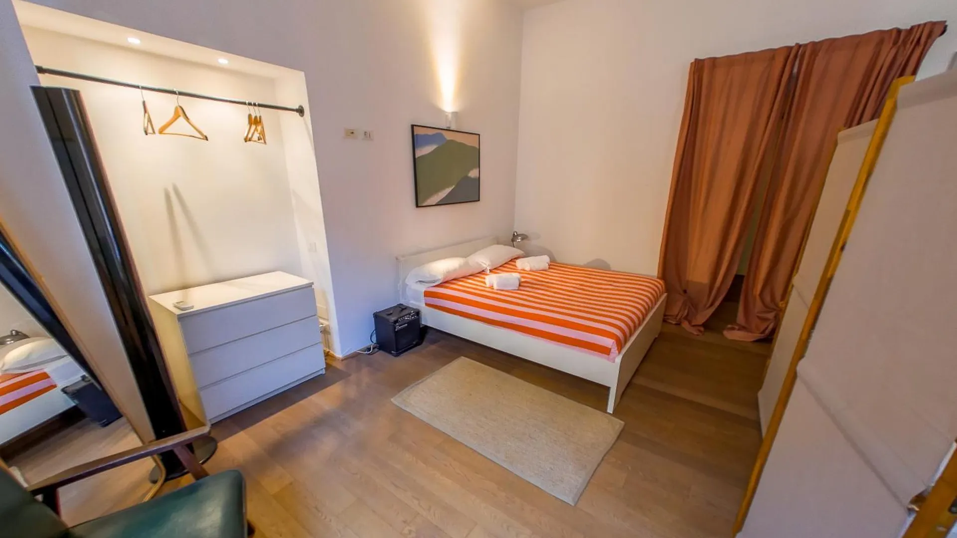 Pop Apartment In The Heart Of Trastevere 4 Guests Řím